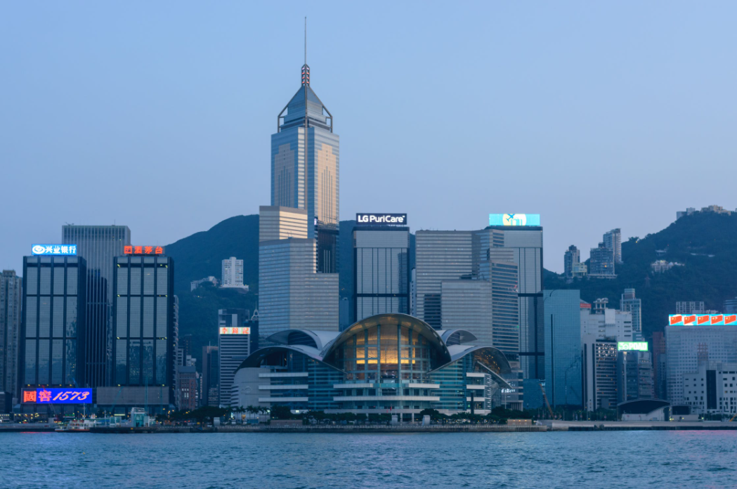 全球最穷的两个国家，竟然这么多人拿3000万投资移民香港！